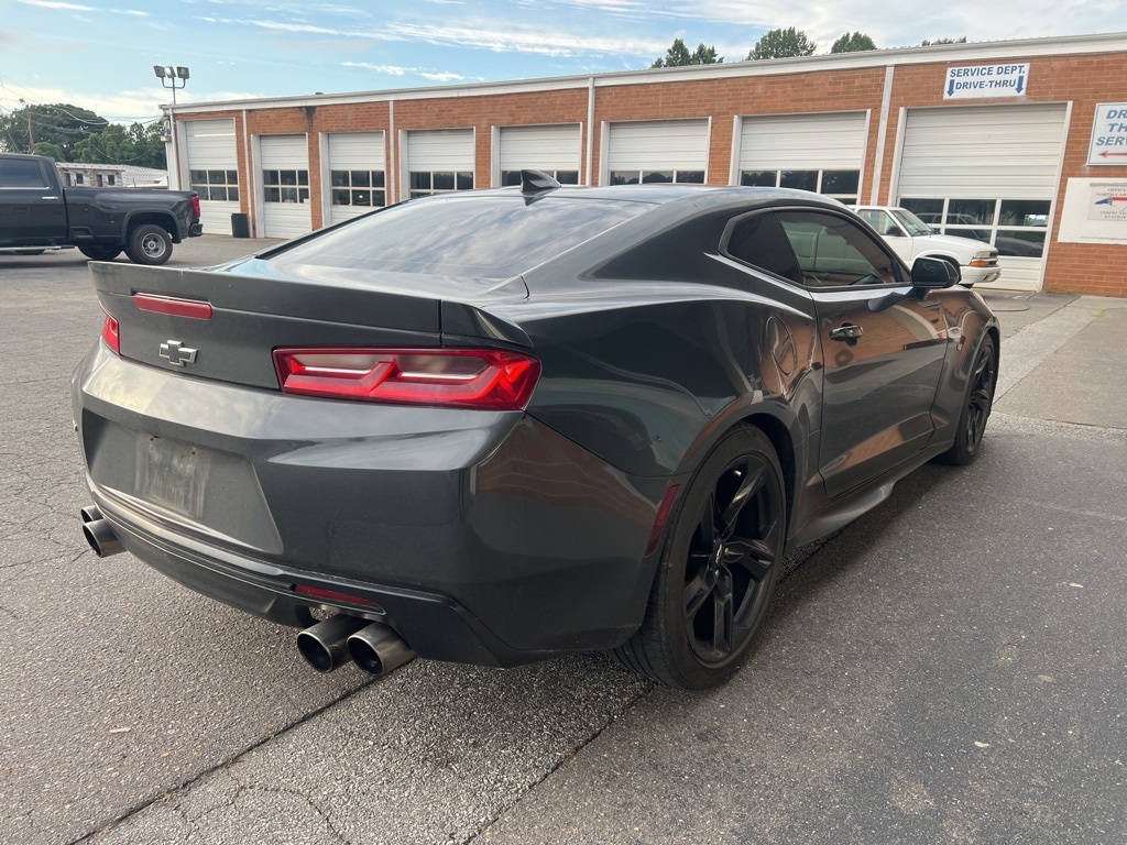 2017 Chevrolet Camaro 1LT photo 4