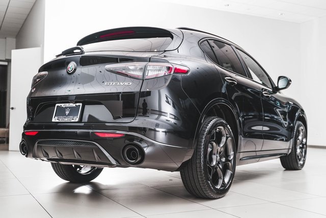 2025 Alfa Romeo Stelvio Sprint Base photo 9