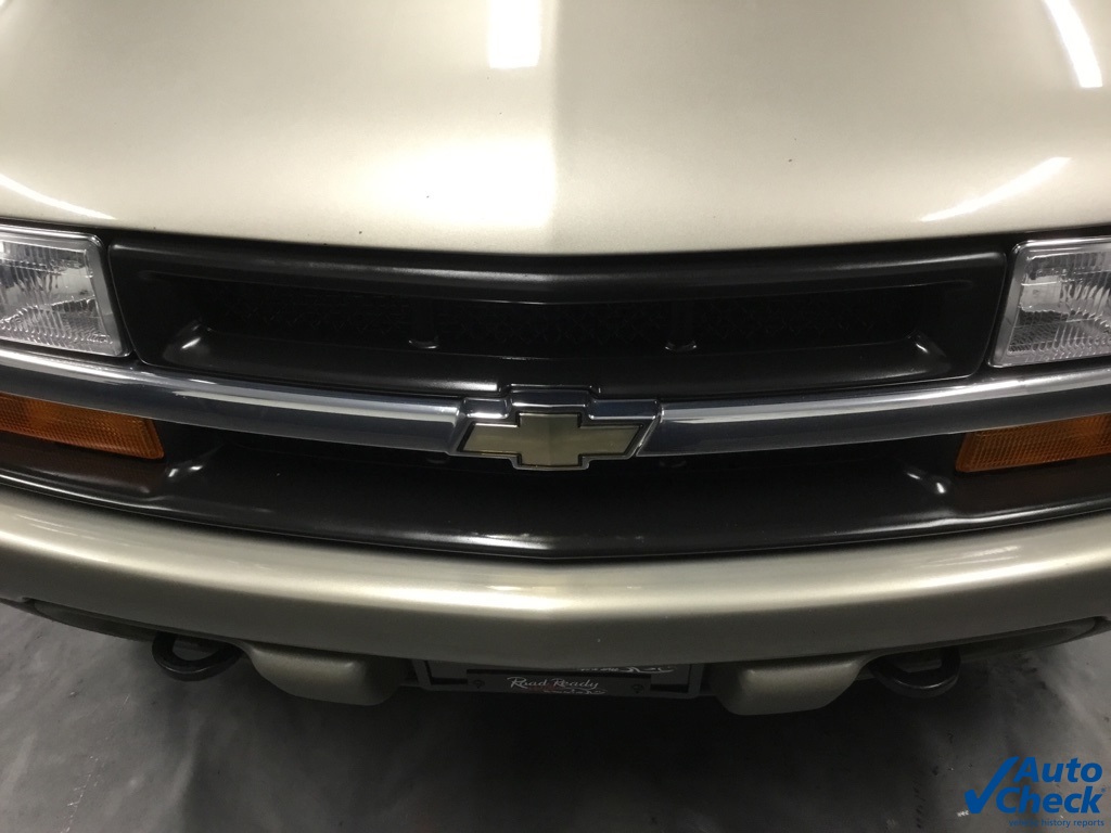 2000 Chevrolet S-10 Pickup photo 20