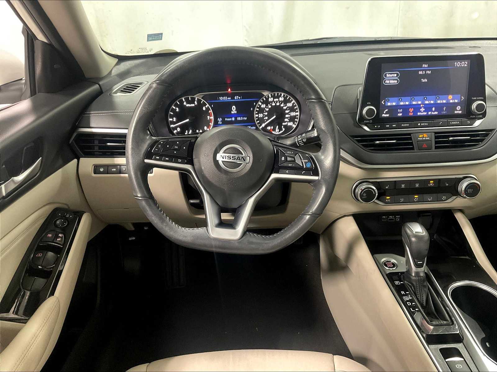 2021 Nissan Altima 2.5 SV photo 16