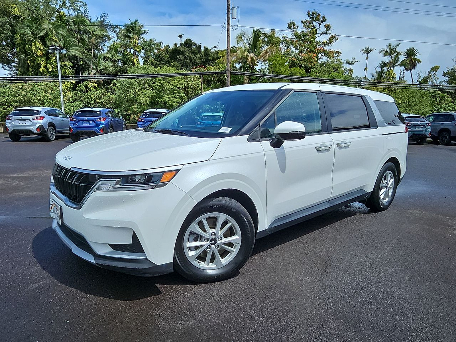 2023 Kia Carnival LX Seat Pkg's photo