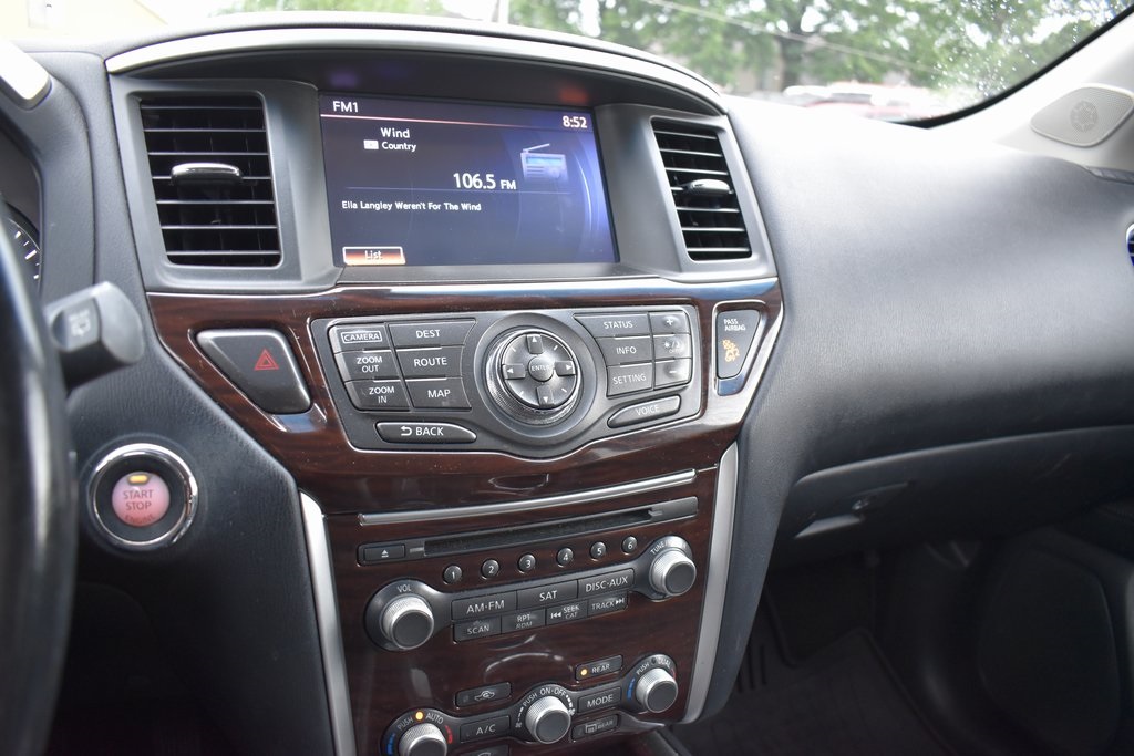 2015 Nissan Pathfinder Platinum photo 12
