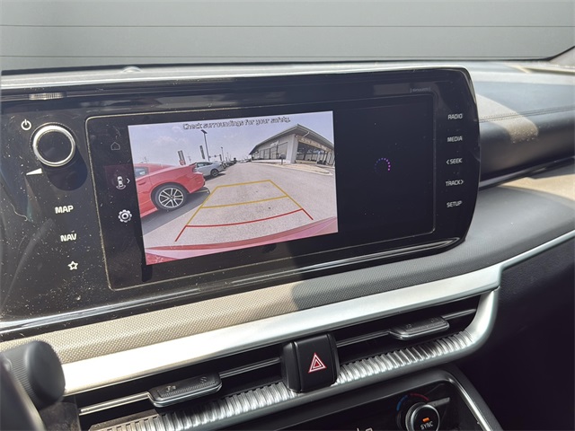 2022 Kia K5 GT-Line photo 14