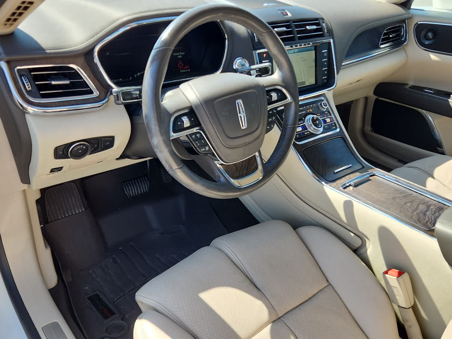 2019 Lincoln Continental Reserve photo 12