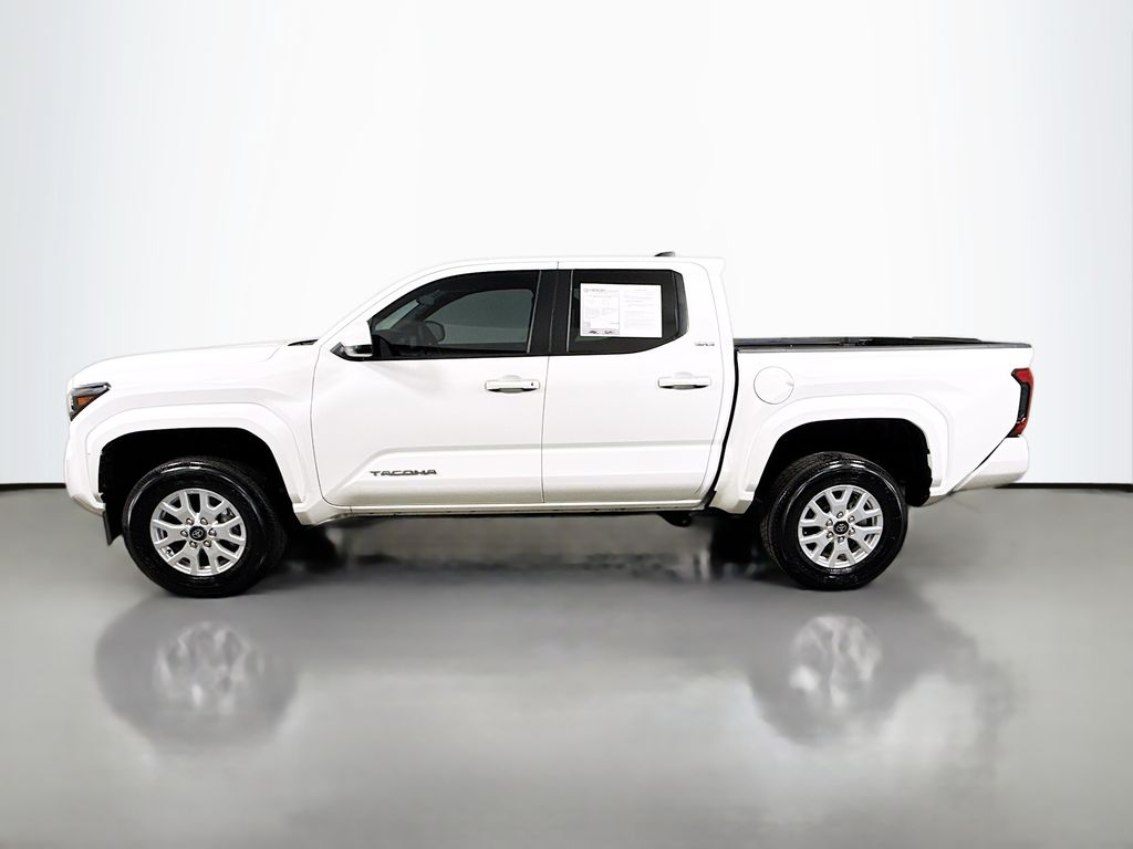 2024 Toyota Tacoma SR5 photo 4