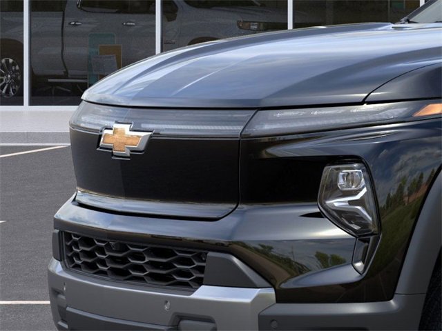 2026 Chevrolet Silverado EV photo 12