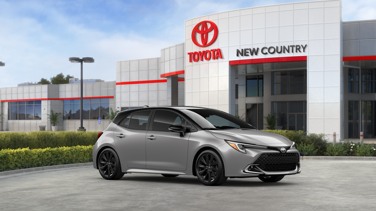 2025 Toyota Corolla XSE photo 14