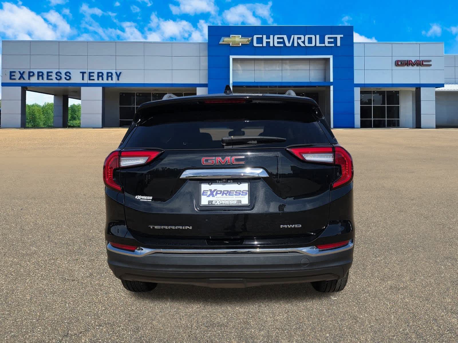 2024 Gmc Terrain SLT photo 3