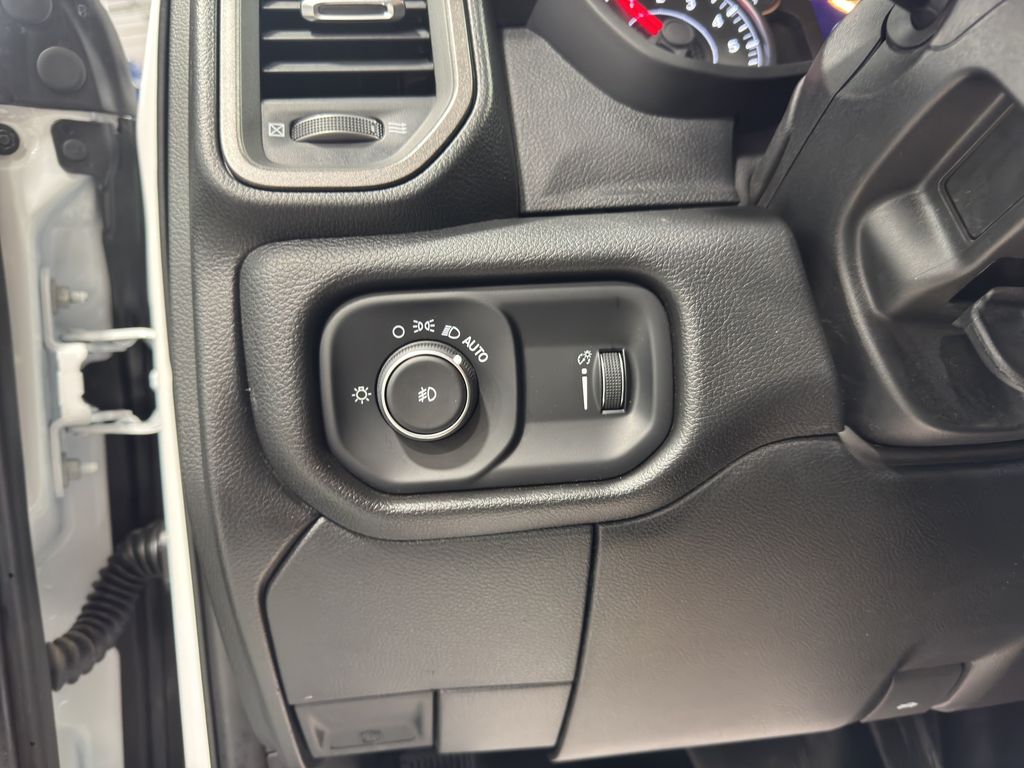 2025 Ram 5500 Tradesman photo 16