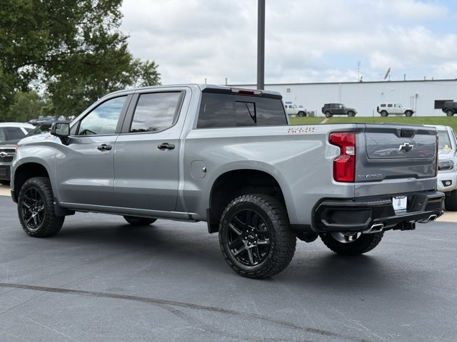 2025 Chevrolet Silverado 1500 LT Trail Boss photo 4
