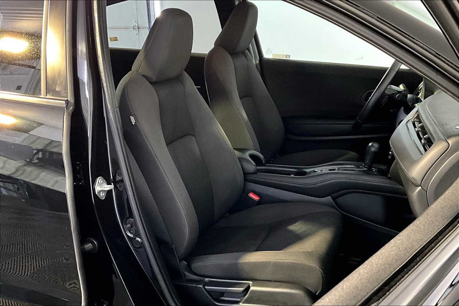 2022 Honda HR-V Sport photo 6
