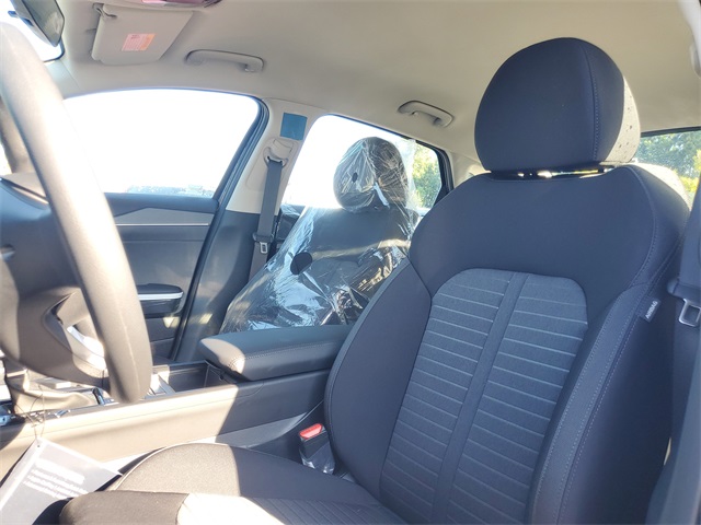 2025 Kia K5 LXS photo 10
