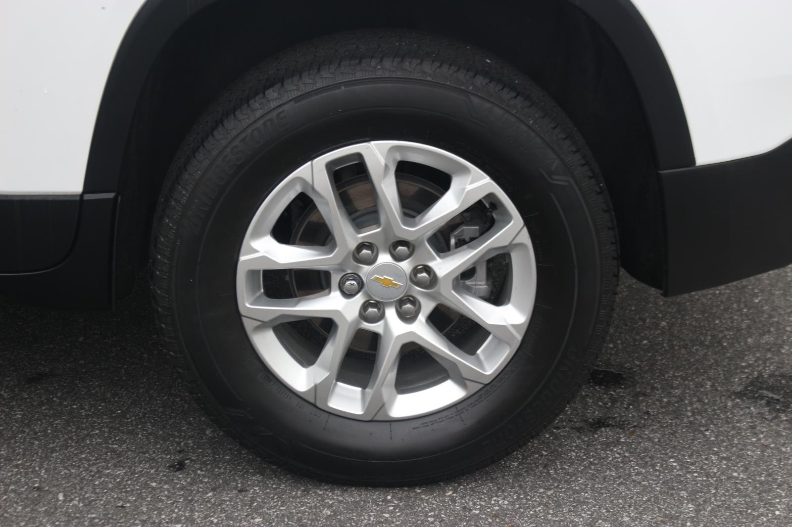 2023 Chevrolet Traverse LS photo 35