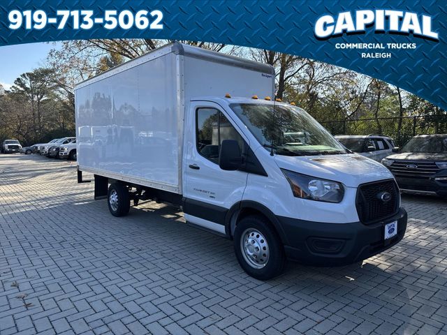 2024 Ford Transit Cutaway photo 2