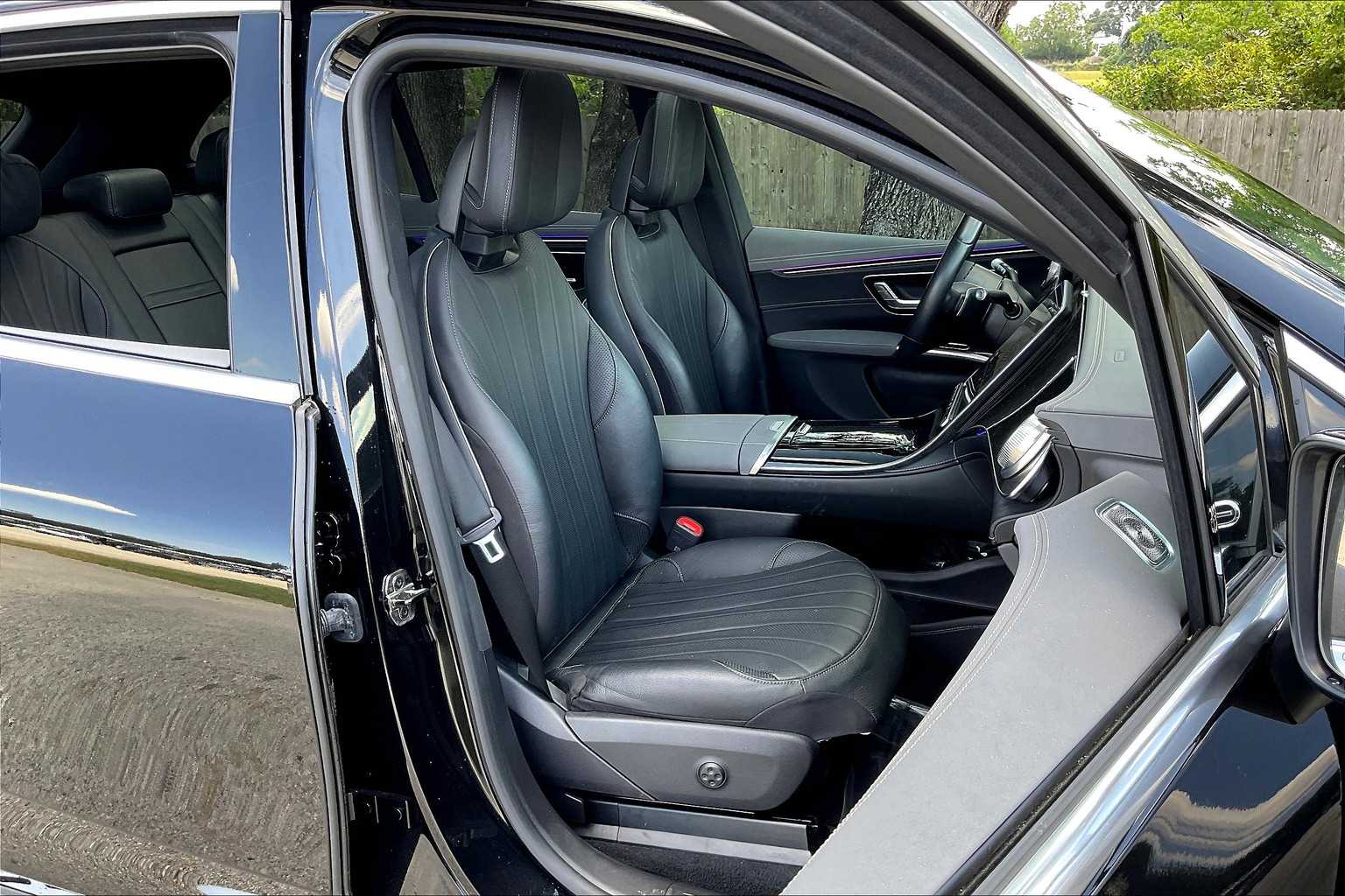 2023 Mercedes Benz EQS SUV 450 photo 7