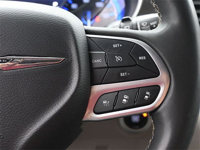 2022 Chrysler Pacifica Touring L photo 20