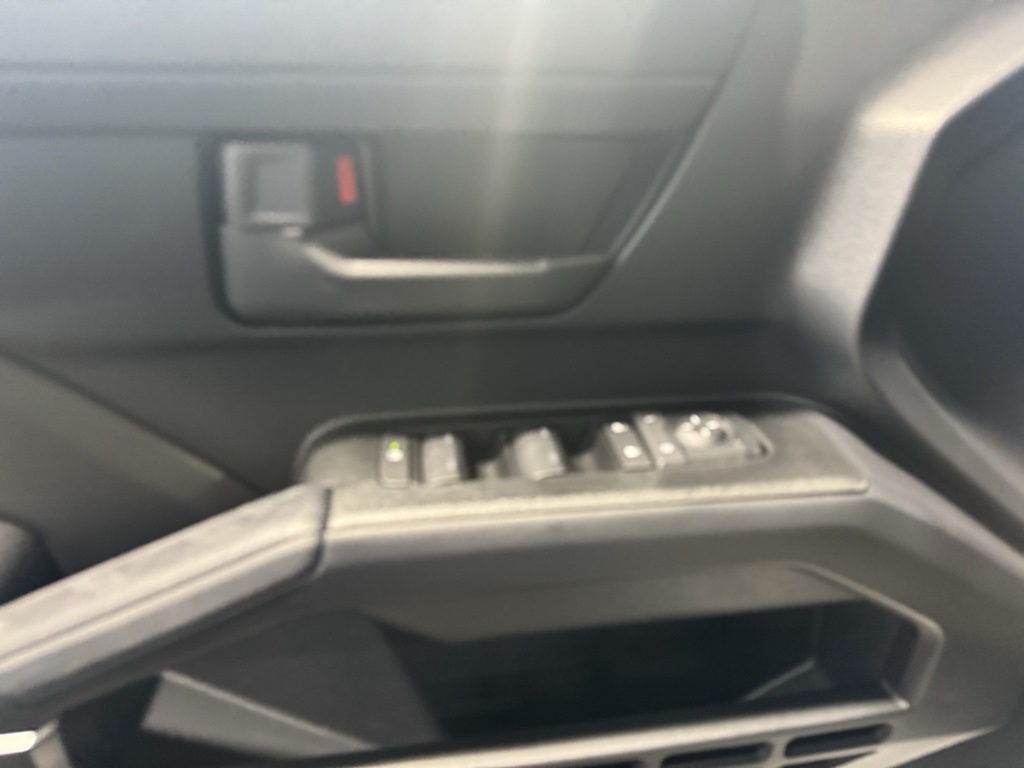 2025 Toyota 4Runner photo 25