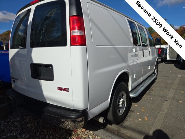 2023 Gmc Savana Cargo 2500 photo 4