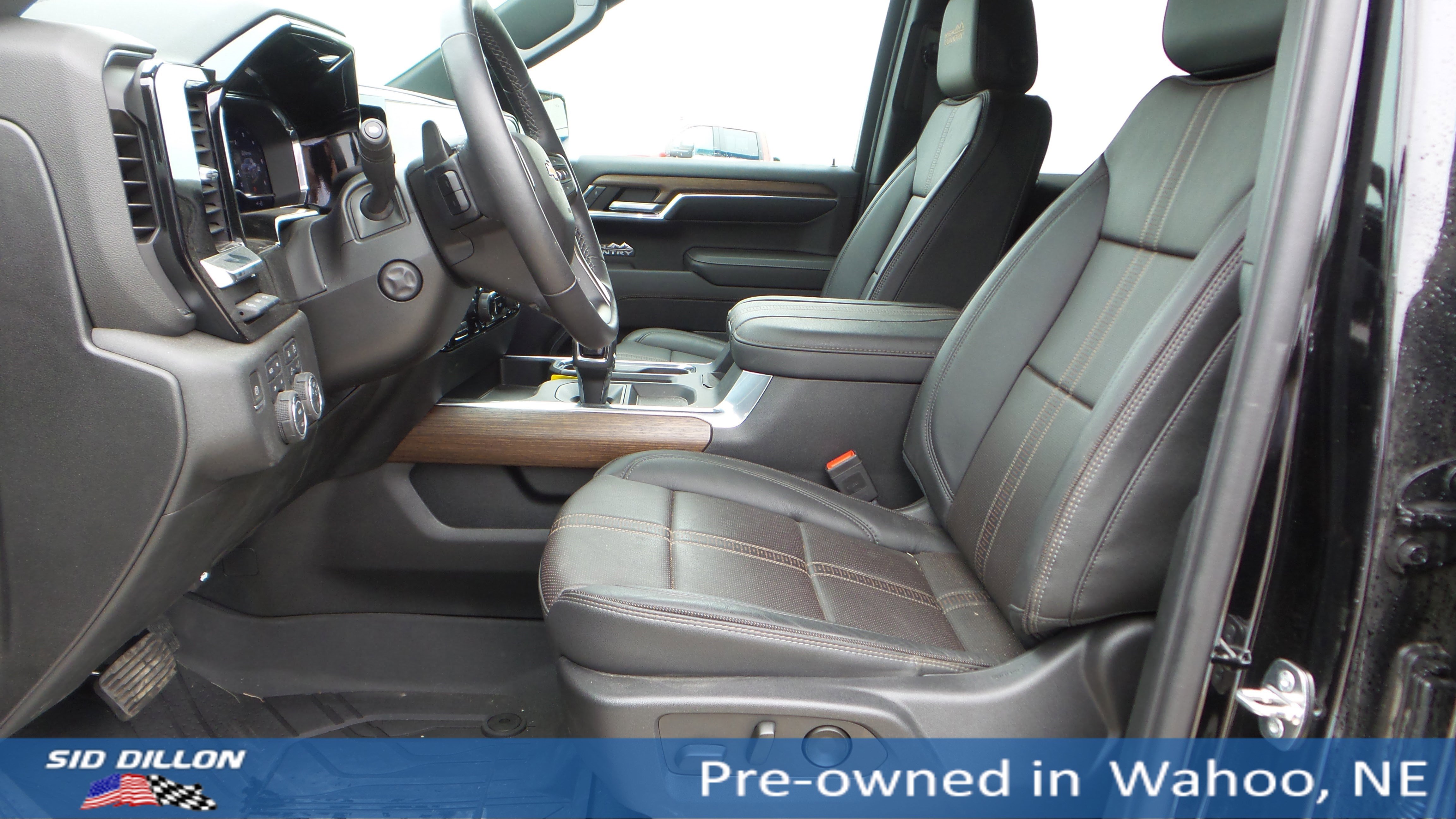 2023 Chevrolet Silverado 1500 High Country Sport photo 8