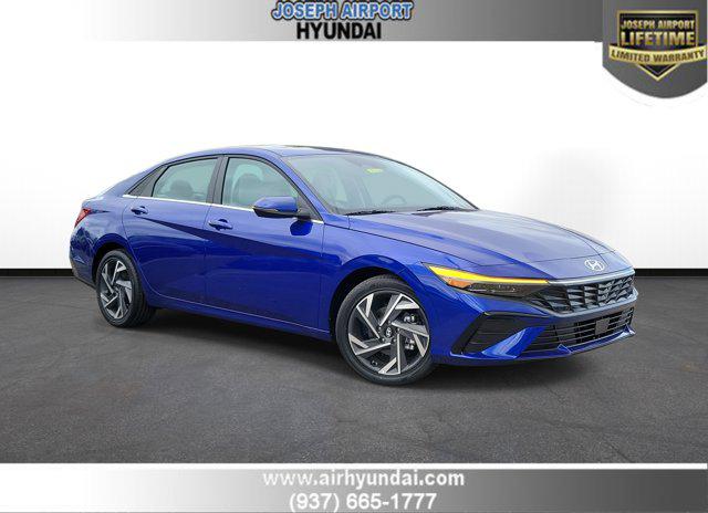 2025 Hyundai Elantra Limited's photo