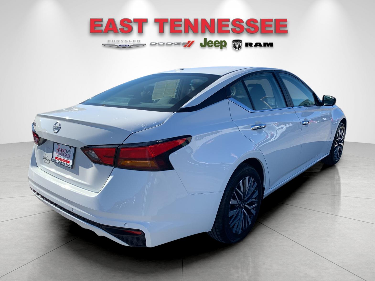 2025 Nissan Altima 2.5 SV photo 3