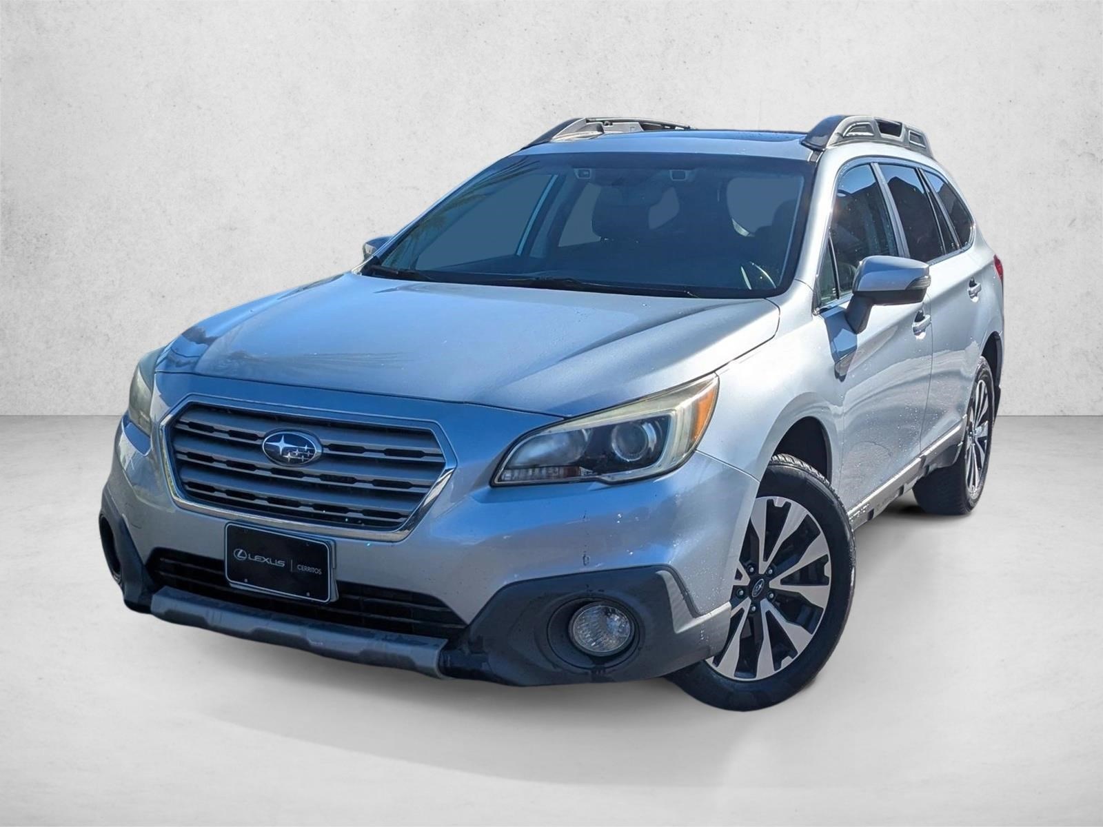 2016 Subaru Outback Limited's photo