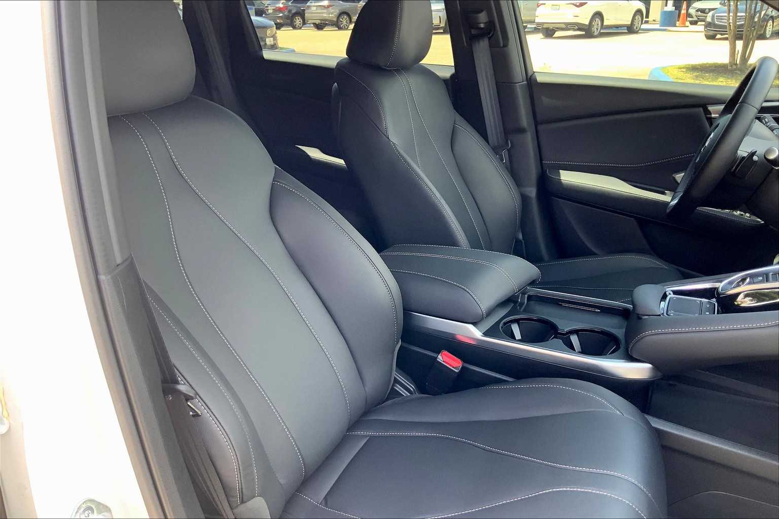 2025 Acura RDX photo 8
