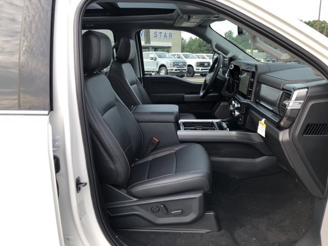 2025 Ford F-350 photo 20