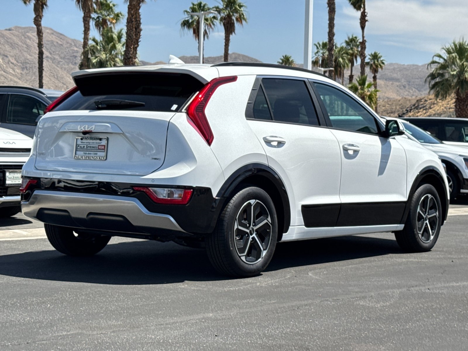 2025 Kia Niro SX photo 3