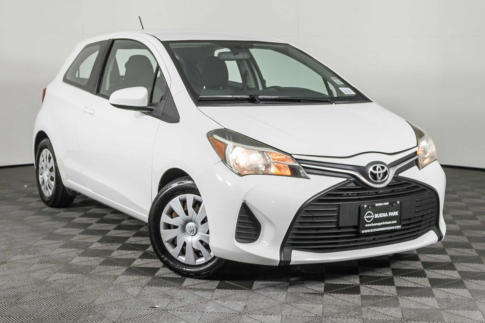 2016 Toyota Yaris L