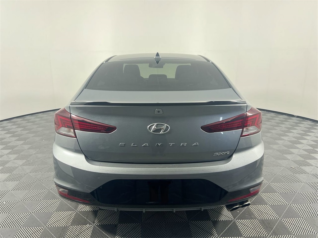 2019 Hyundai Elantra Sport photo 4