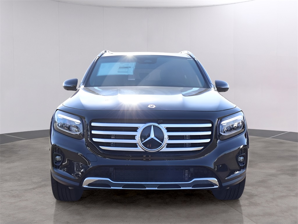 2025 Mercedes Benz GLB 250 4MATIC photo 2