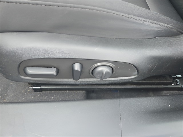 2023 Chevrolet Malibu 1LT photo 10