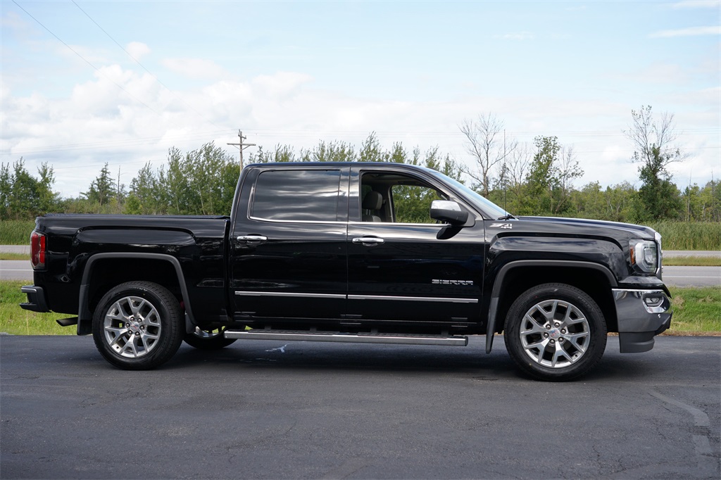 2017 Gmc Sierra 1500 SLT photo 2