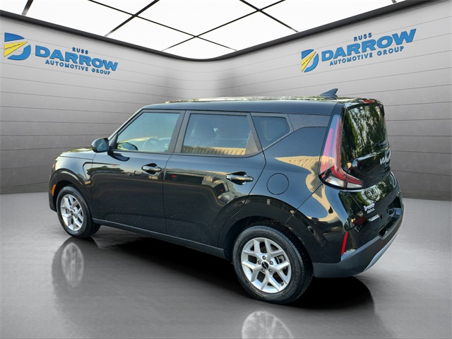 2023 Kia Soul LX photo 3