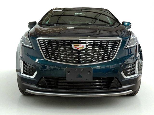 2025 Cadillac XT5 Premium Luxury photo 3