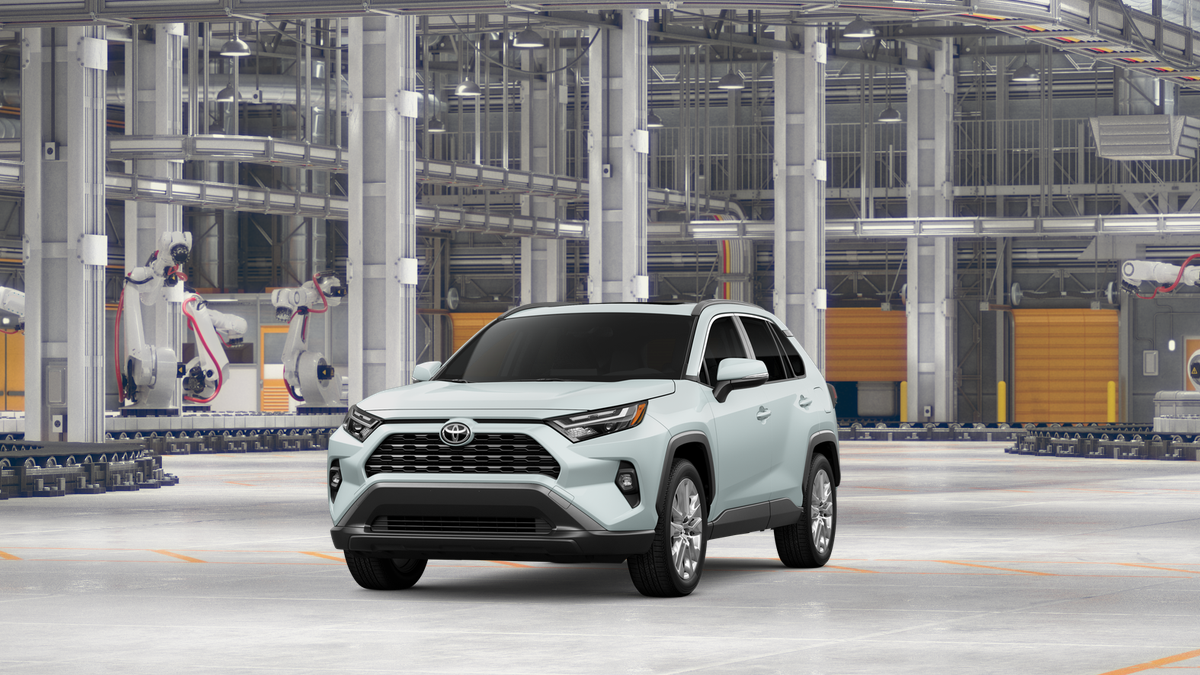 New 2025 Wind Chill Pearl [extra_cost_color] Toyota XLE Premium image 1