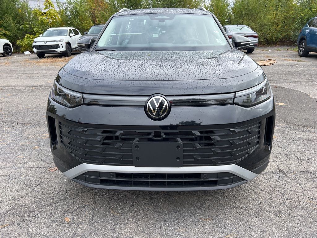 2026 Volkswagen Tiguan SE photo 2