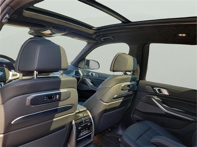 2026 Bmw X7 M60i photo 15