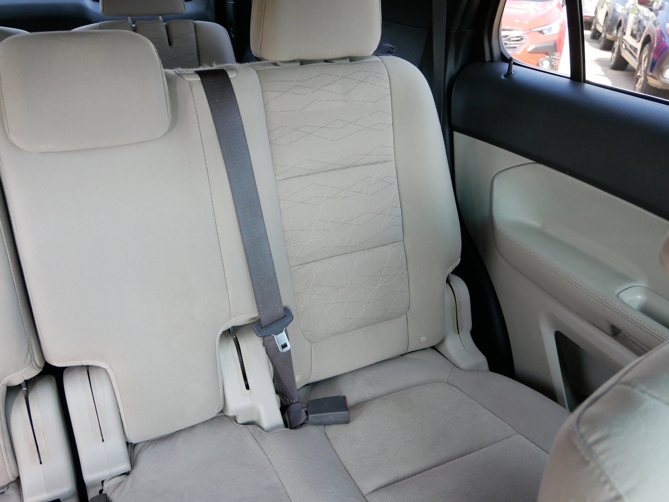 2012 Ford Explorer Base photo 13
