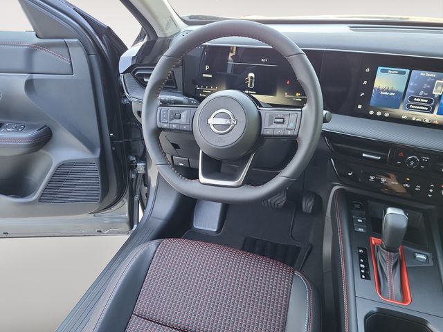 2026 Nissan Kicks SR photo 11