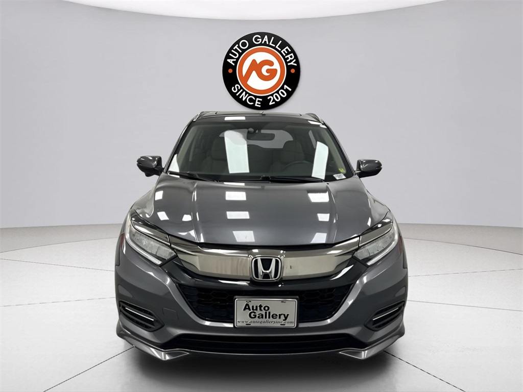 2019 Honda HR-V Touring photo 2