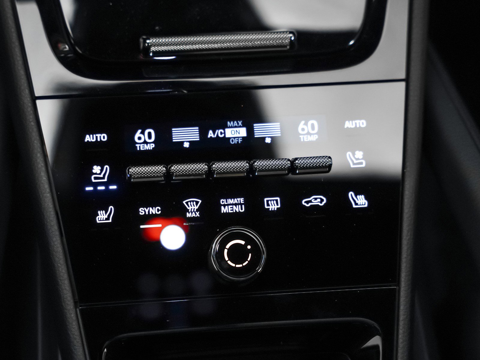 2025 Porsche Cayenne photo 20