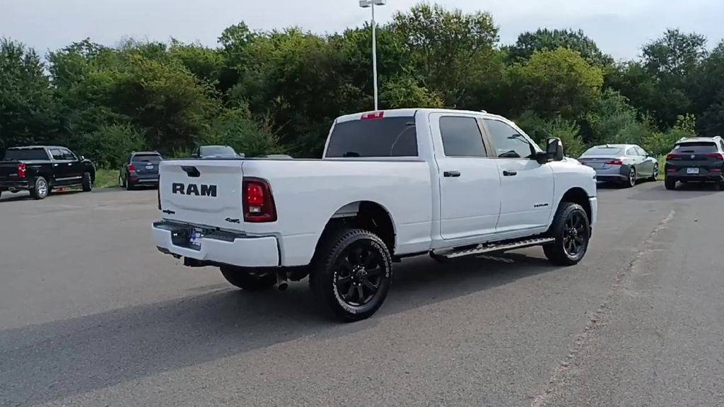 2025 Ram 2500 Big Horn photo 6