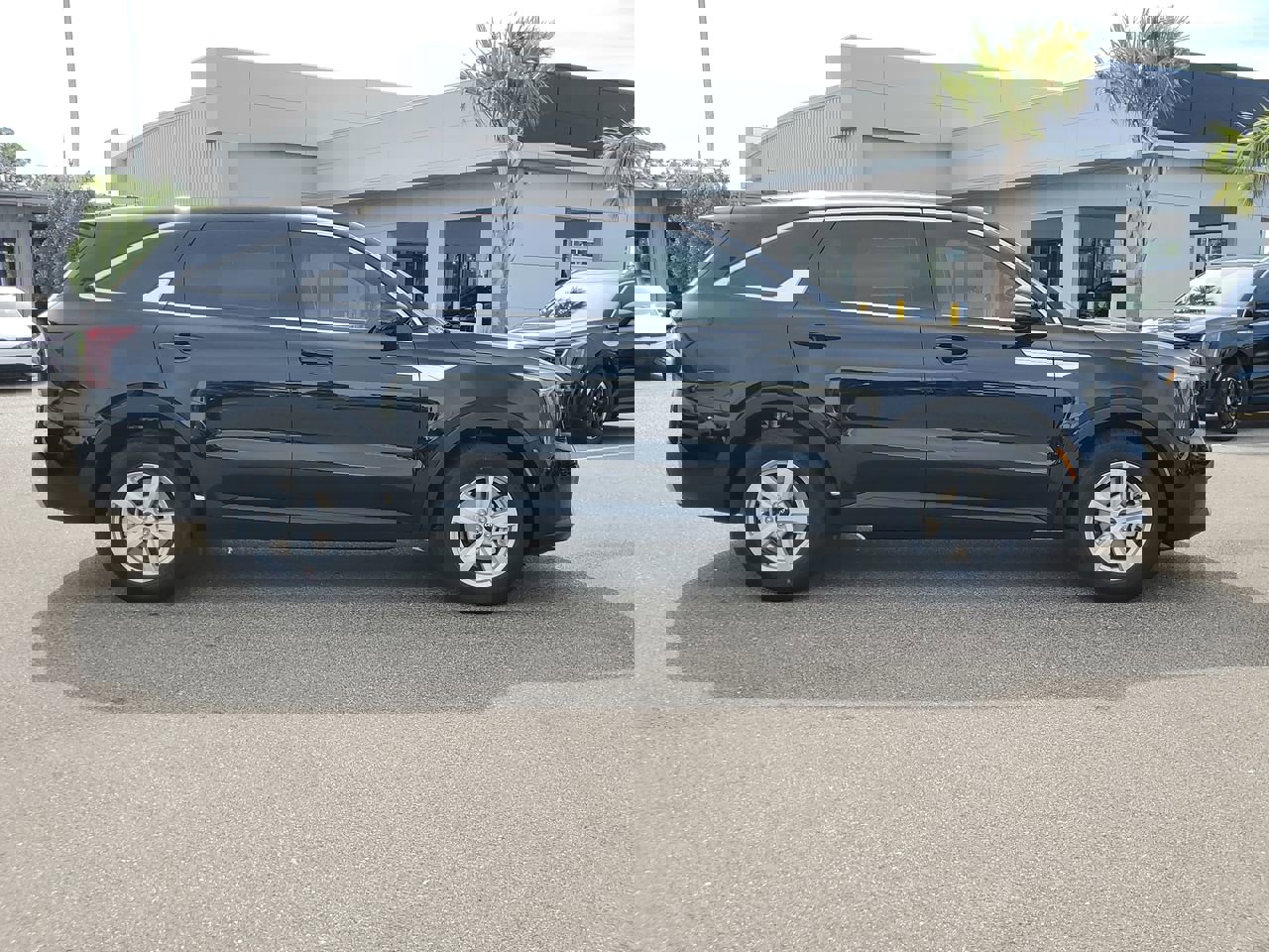 2025 Kia Sorento LX photo 4