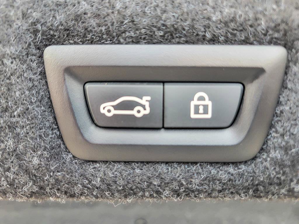 2021 BMW M550I - Image 27