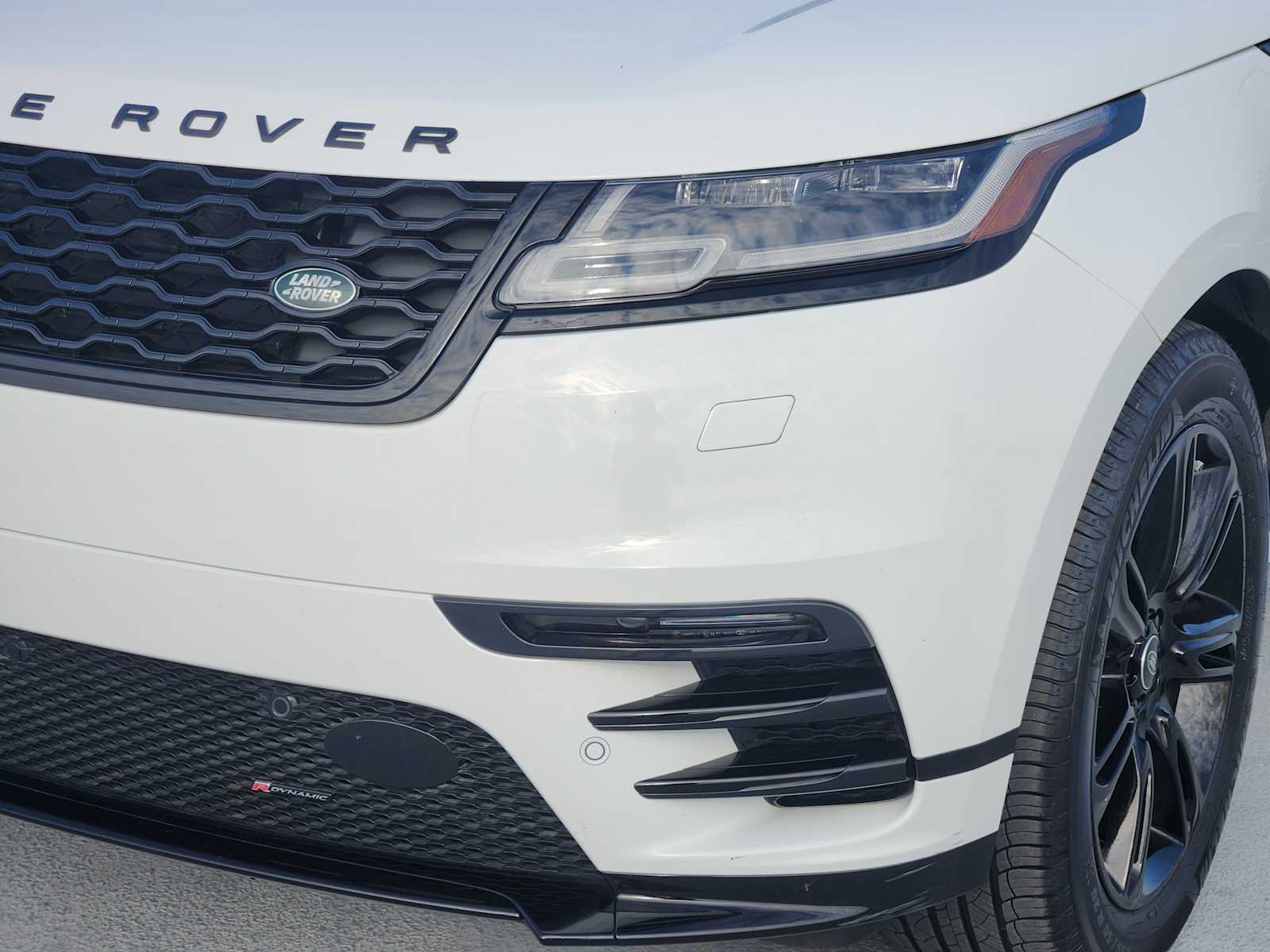 2022 Land Rover Range Rover Velar R-Dynamic S photo 5