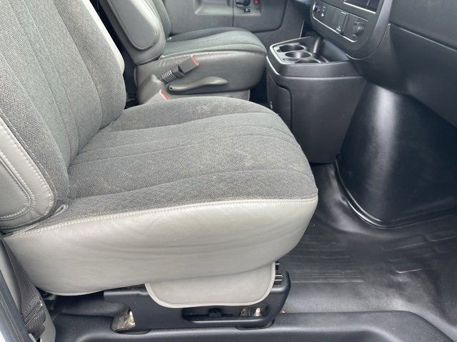 2023 Chevrolet Express Cargo Van 2500 photo 10