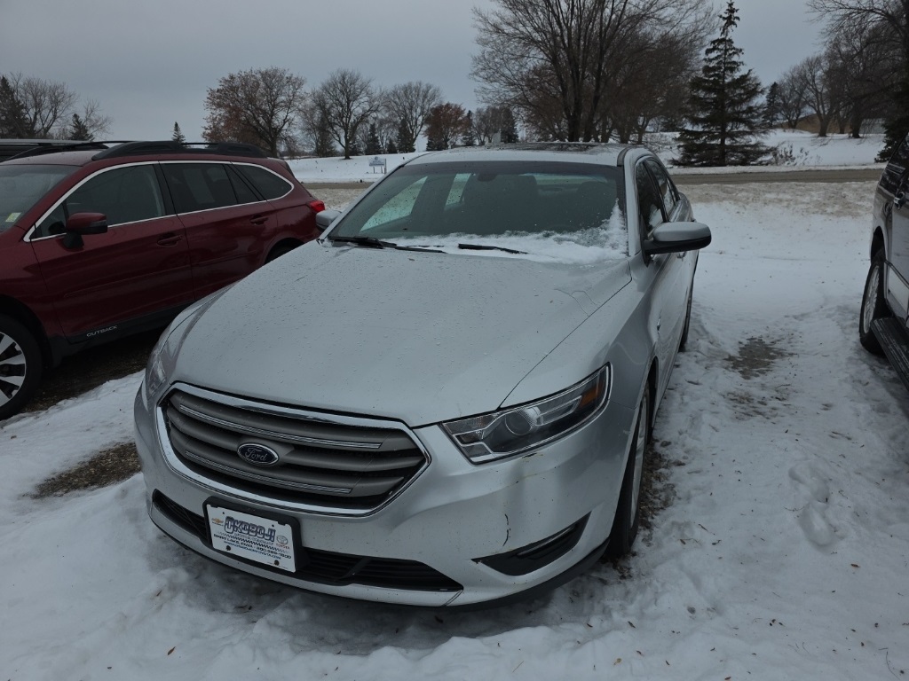 2017 Ford Taurus SEL