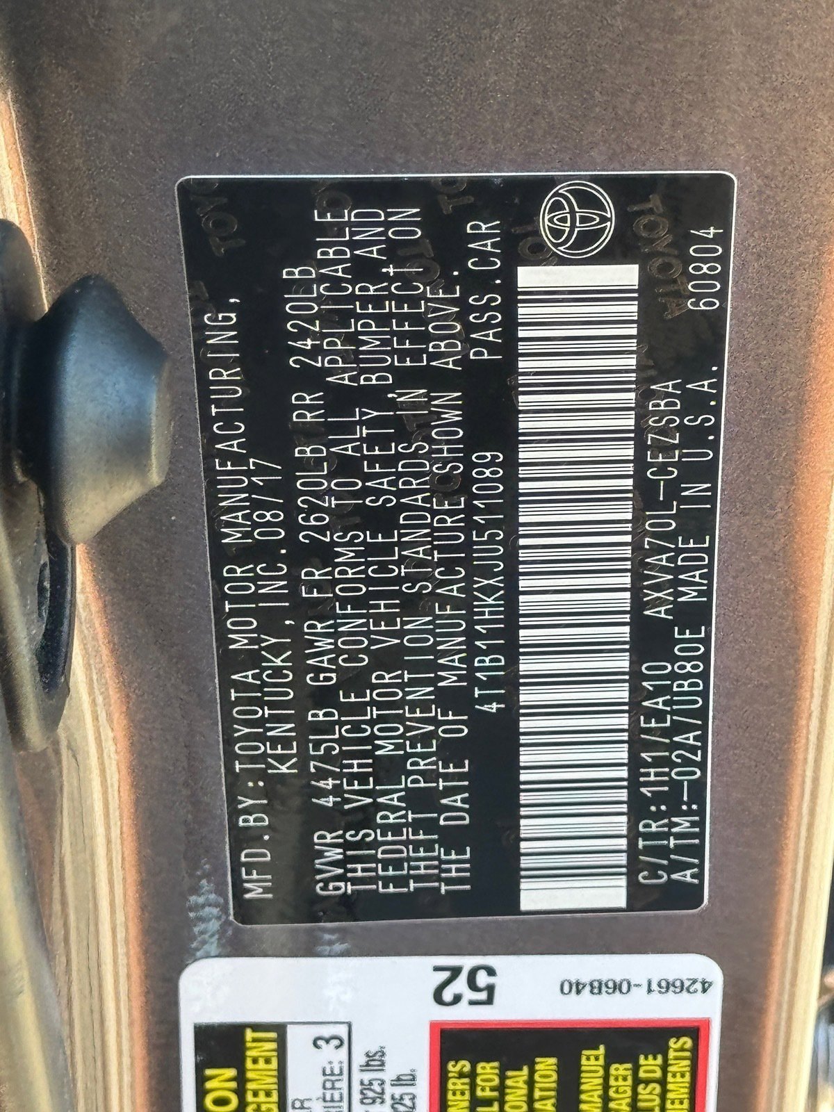 2018 Toyota Camry LE photo 27